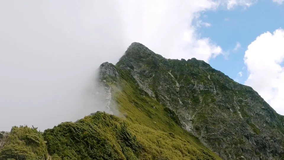 The Masochistic Thrill of Mountaineering - Halfway There