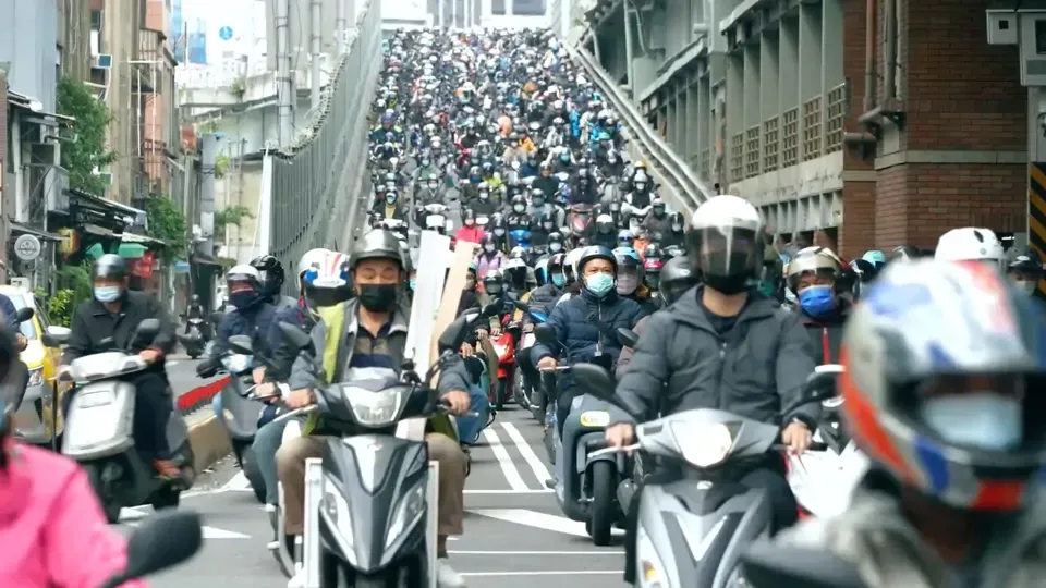 Taiwan Vibes: Scooter Waterfall Ep2