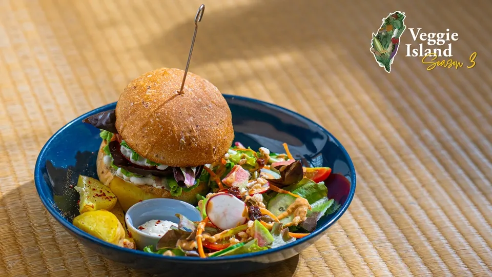 This Vegan Restaurant is Transforming Sustainable Eating-Veggie Island Ep. 7-1
