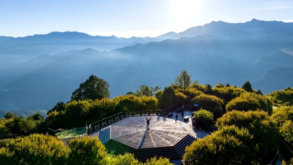 This Sunrise Hike Should Not Be Missed!-City Escape Ep. 1