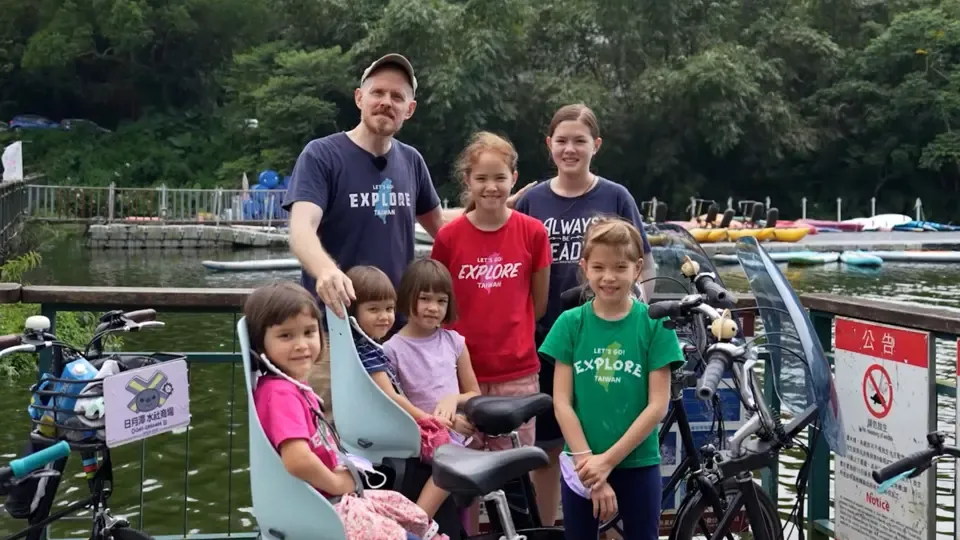 Nantou's Stunning Hills and Tea Farms - 7 Sisters Explore Taiwan EP6