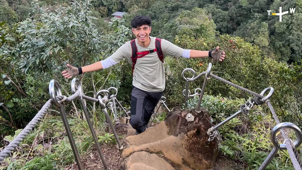 Exploring Peaks in Pingxi, New Taipei City, Taiwan - City Escape Ep1