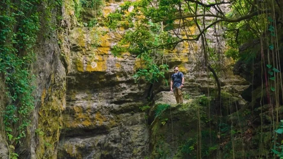 Discover an Amazing Community on This Hike-City Escape Ep. 4