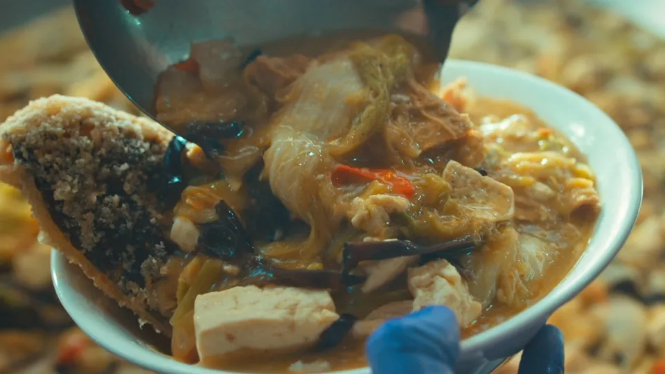 Fish Head Casserole-Have You Eaten Yet? Tasting Taiwan Ep. 5