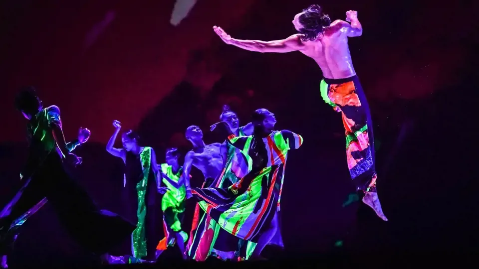 Behind the Scenes: Creation of 13 Tongues – Ep. 4 Colors